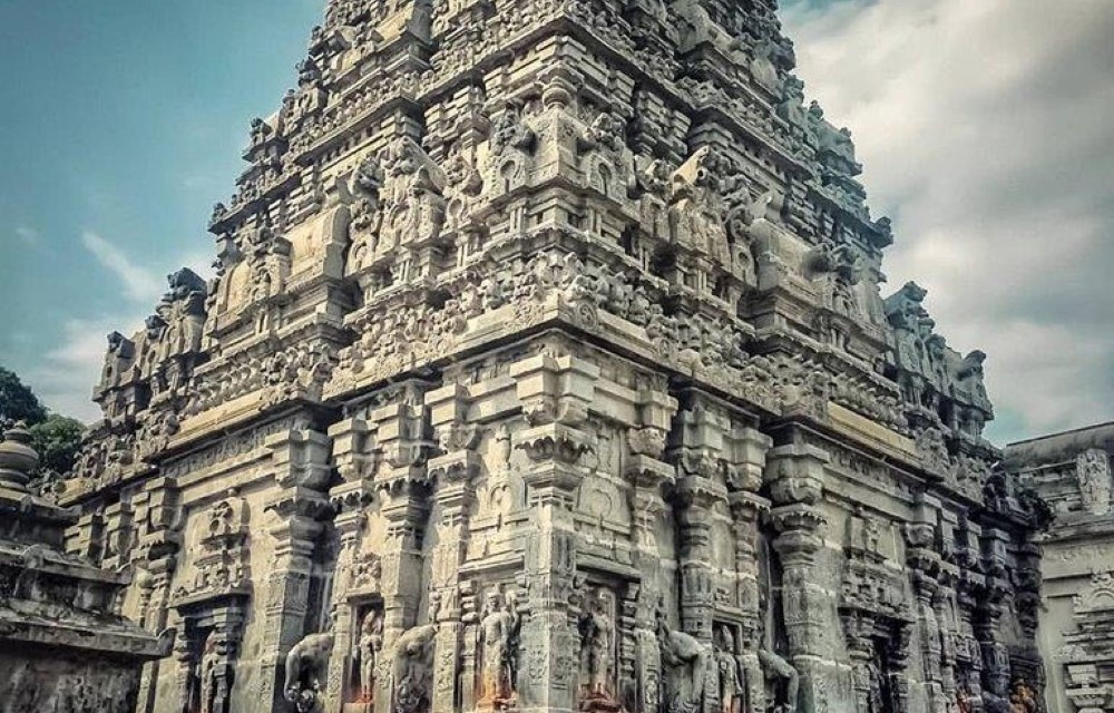 Hotel Kushi Grand Attraction Pictures